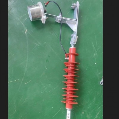 35kv氧化锌避雷器YH5WZ-51/134坐式氧化锌避雷器，线路金具生产厂
