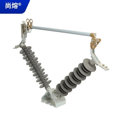 35KV跌落式熔断器FDGW-40.5KV200A风电场防风V羊角型跌落式熔断器图4