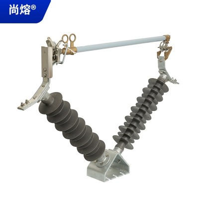 35KV跌落式熔断器FDGW-40.5KV200A风电场防风V羊角型跌落式熔断器图3