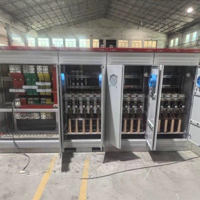变压器出线柜正泰5000A+补偿柜3*300kvar+越华电容电容控制柜图3