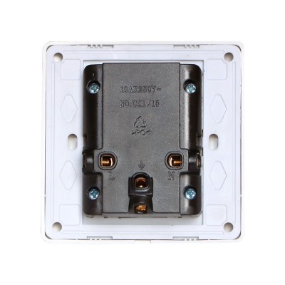 外贸厂家直供86型多用暗装6孔墙壁插座多用六孔插座面板三三插图5