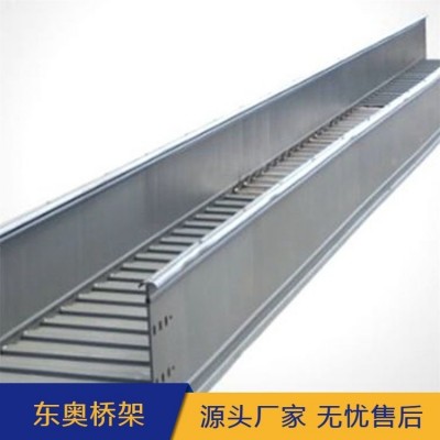 定制大跨距电缆桥架 网格电线槽盒电力支架 耐腐蚀磨损使用寿命长