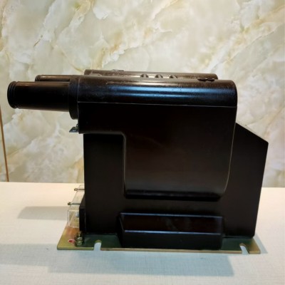 JDZ8-6、10RC电压互感器，充气柜配用，电缆插拔头连接。可定制图3